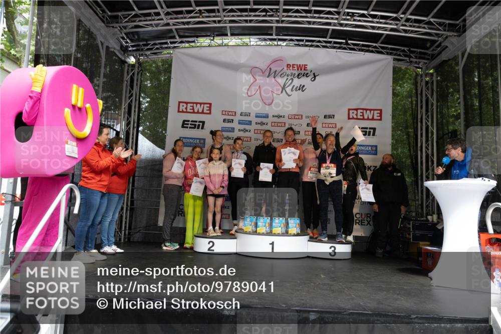 14.06.2026 - REWE Women's Run Michael Strokosch http://msf.ph/oto/9789041 14.06.2026 12:05:28 Laufen 7, 3, 4, 67, 57, 2, 1, 3 meine-sportfotos.de
