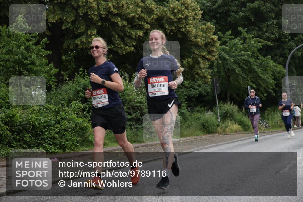 14.06.2026 - REWE Women's Run Jannik Wohlers http://msf.ph/oto/9789116 14.06.2026 10:02:00 Laufen 11098, 517, 11099, 57 meine-sportfotos.de