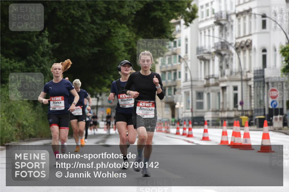 14.06.2026 - REWE Women's Run Jannik Wohlers http://msf.ph/oto/9790142 14.06.2026 09:44:23 Laufen 10489, 10206, 10274, 57 meine-sportfotos.de