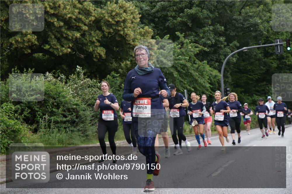 14.06.2026 - REWE Women's Run Jannik Wohlers http://msf.ph/oto/9790150 14.06.2026 10:03:34 Laufen 10862 meine-sportfotos.de