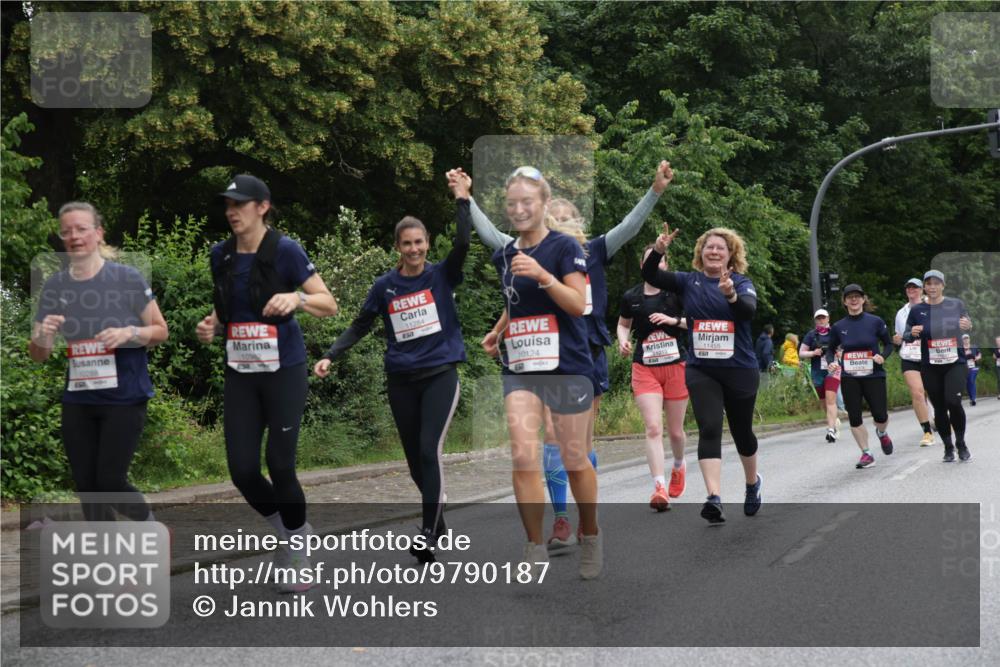 14.06.2026 - REWE Women's Run Jannik Wohlers http://msf.ph/oto/9790187 14.06.2026 10:03:36 Laufen 10362, 11284, 10124, 1219, 11455 meine-sportfotos.de