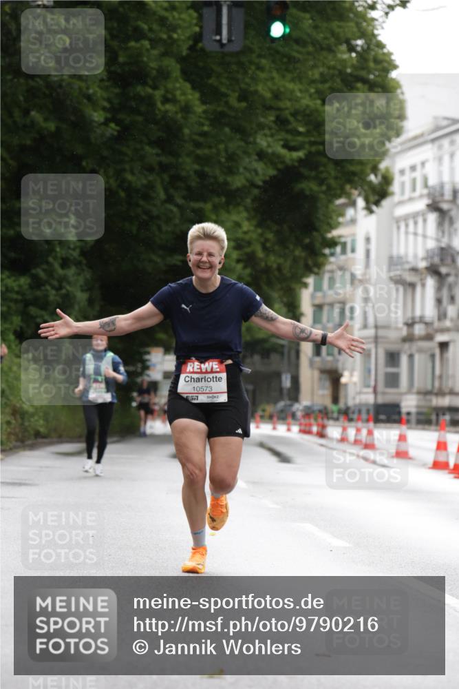 14.06.2026 - REWE Women's Run Jannik Wohlers http://msf.ph/oto/9790216 14.06.2026 09:44:29 Laufen 10573, 57 meine-sportfotos.de