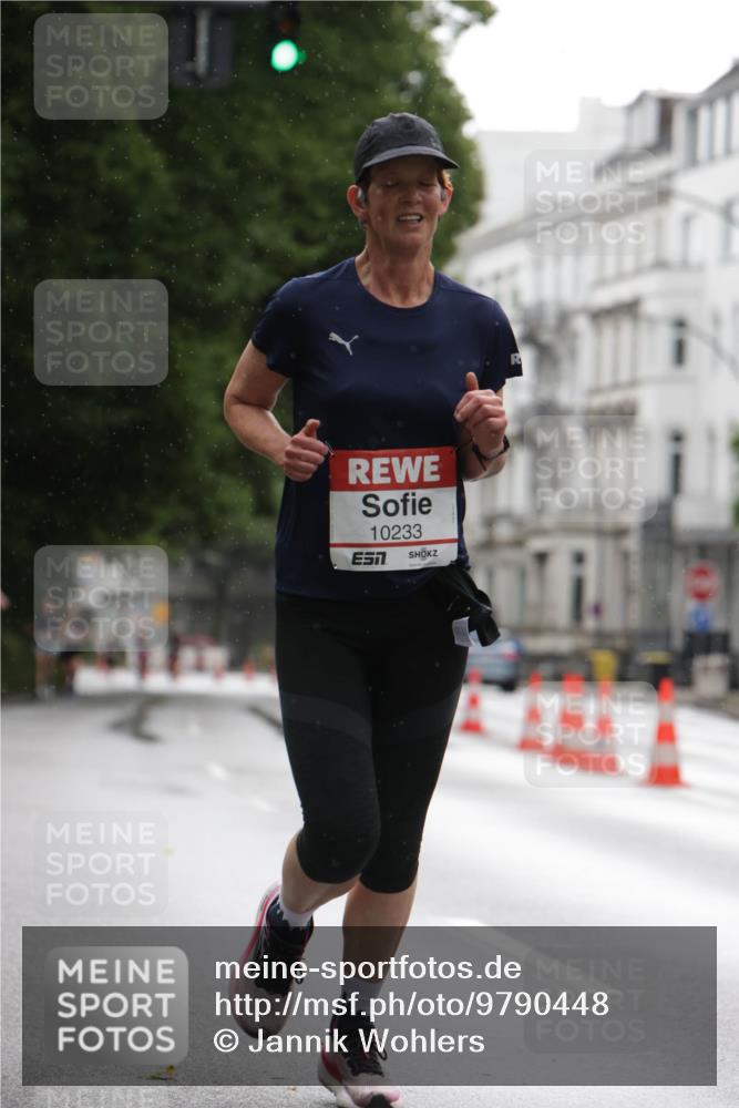 14.06.2026 - REWE Women's Run Jannik Wohlers http://msf.ph/oto/9790448 14.06.2026 09:45:23 Laufen 10233 meine-sportfotos.de