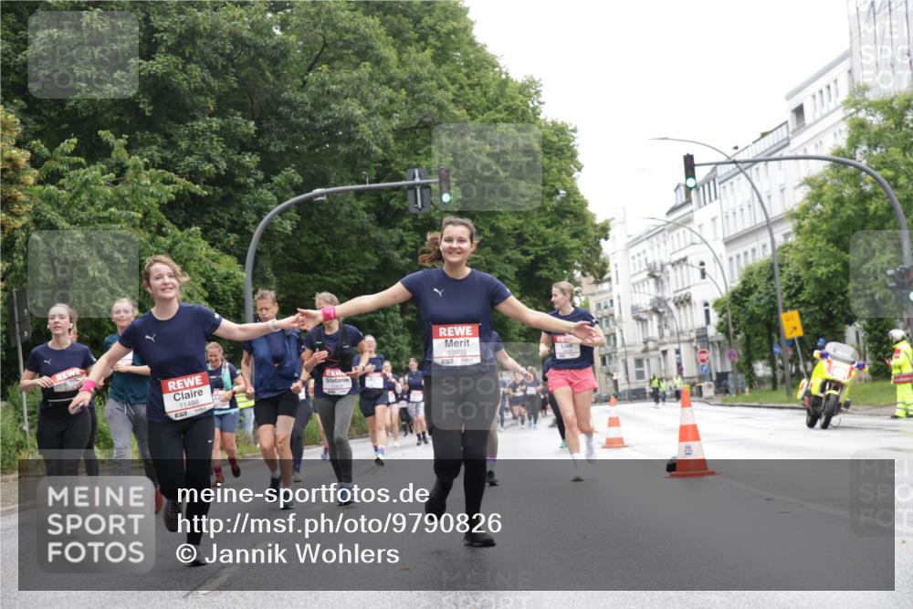 14.06.2026 - REWE Women's Run Jannik Wohlers http://msf.ph/oto/9790826 14.06.2026 10:04:45 Laufen 11486, 10425, 10903, 7, 01 meine-sportfotos.de