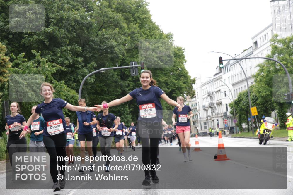 14.06.2026 - REWE Women's Run Jannik Wohlers http://msf.ph/oto/9790832 14.06.2026 10:04:45 Laufen 11486, 10903, 7, 01 meine-sportfotos.de