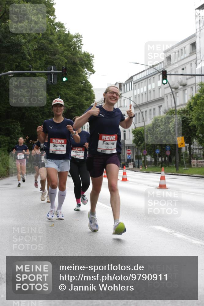 14.06.2026 - REWE Women's Run Jannik Wohlers http://msf.ph/oto/9790911 14.06.2026 09:46:35 Laufen 10738, 57, 10958, 10214, 01 meine-sportfotos.de