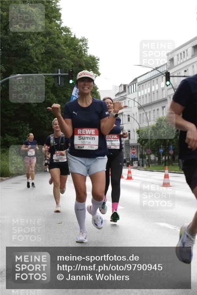 14.06.2026 - REWE Women's Run Jannik Wohlers http://msf.ph/oto/9790945 14.06.2026 09:46:36 Laufen 10869, 10738, 7, 10958, 57 meine-sportfotos.de