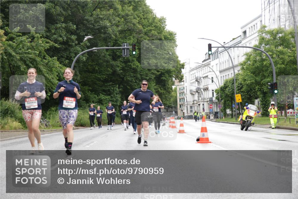 14.06.2026 - REWE Women's Run Jannik Wohlers http://msf.ph/oto/9790959 14.06.2026 10:04:53 Laufen 01 meine-sportfotos.de