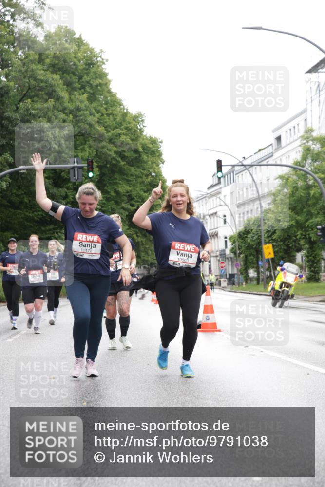 14.06.2026 - REWE Women's Run Jannik Wohlers http://msf.ph/oto/9791038 14.06.2026 10:04:59 Laufen 11170, 7, 10503, 57, 1 meine-sportfotos.de