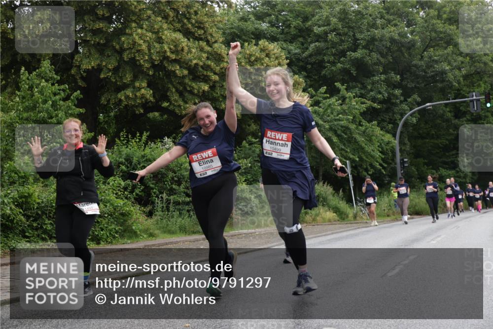14.06.2026 - REWE Women's Run Jannik Wohlers http://msf.ph/oto/9791297 14.06.2026 10:05:19 Laufen 10985, 57, 10499 meine-sportfotos.de