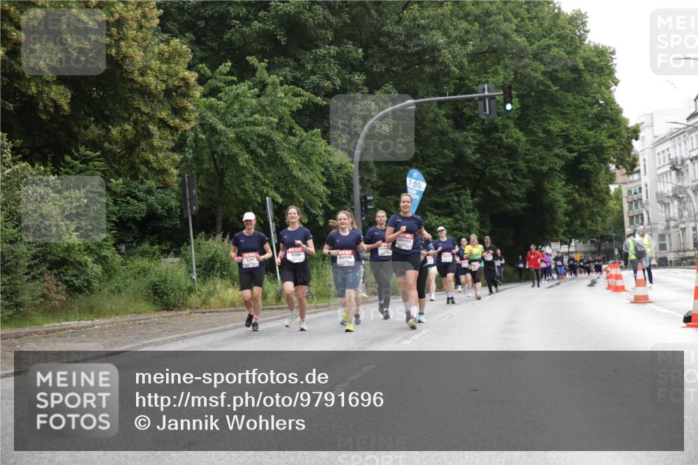 14.06.2026 - REWE Women's Run Jannik Wohlers http://msf.ph/oto/9791696 14.06.2026 10:06:12 Laufen 7, 00 meine-sportfotos.de