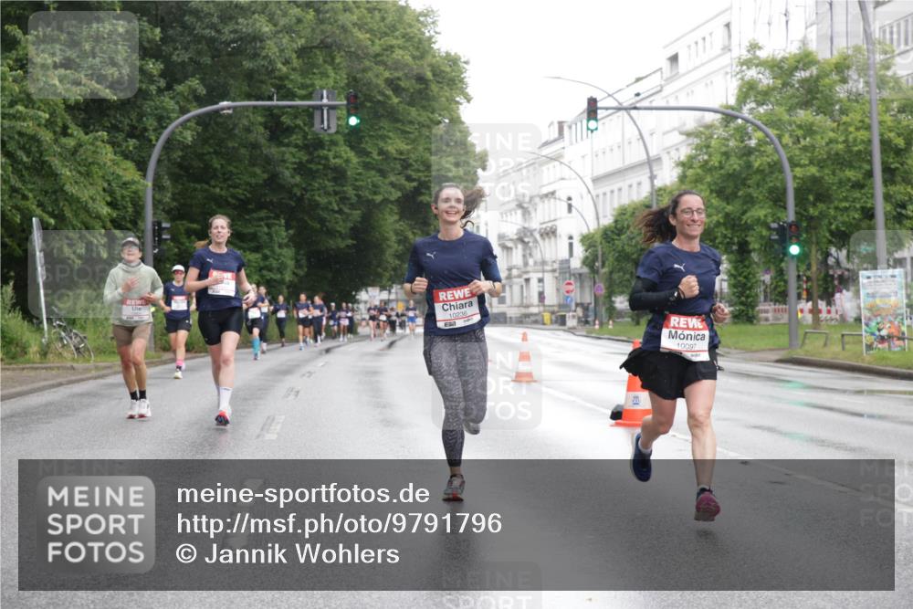 14.06.2026 - REWE Women's Run Jannik Wohlers http://msf.ph/oto/9791796 14.06.2026 09:50:00 Laufen 10236, 51, 1, 10097 meine-sportfotos.de