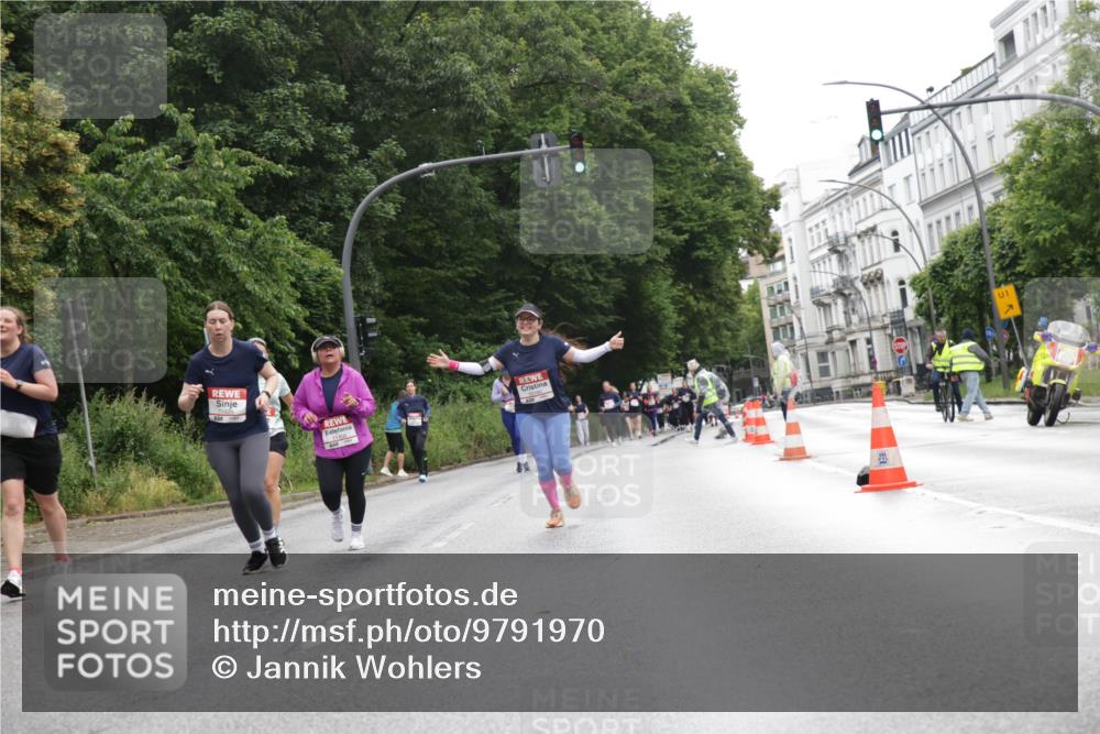 14.06.2026 - REWE Women's Run Jannik Wohlers http://msf.ph/oto/9791970 14.06.2026 10:06:32 Laufen 01 meine-sportfotos.de