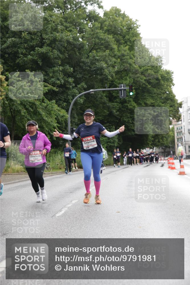14.06.2026 - REWE Women's Run Jannik Wohlers http://msf.ph/oto/9791981 14.06.2026 10:06:34 Laufen 11458, 10180 meine-sportfotos.de