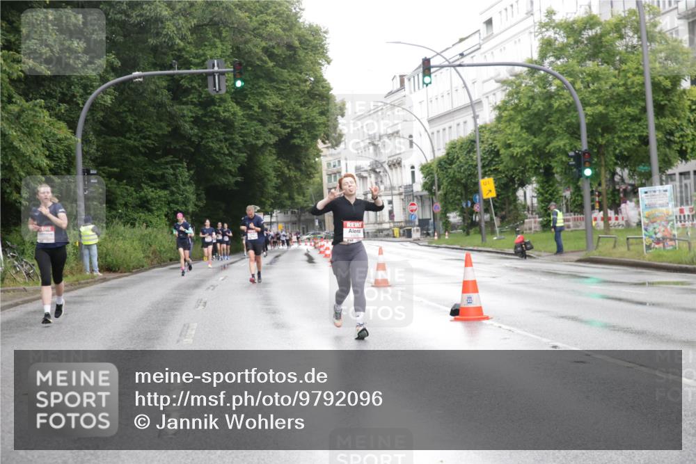 14.06.2026 - REWE Women's Run Jannik Wohlers http://msf.ph/oto/9792096 14.06.2026 09:50:31 Laufen 01 meine-sportfotos.de