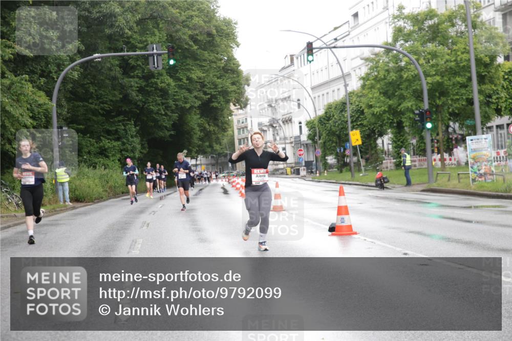 14.06.2026 - REWE Women's Run Jannik Wohlers http://msf.ph/oto/9792099 14.06.2026 09:50:31 Laufen 01 meine-sportfotos.de