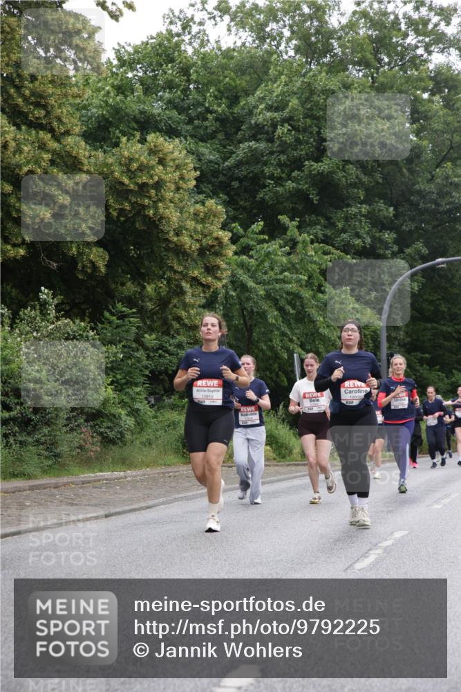 14.06.2026 - REWE Women's Run Jannik Wohlers http://msf.ph/oto/9792225 14.06.2026 10:06:55 Laufen 10818, 51 meine-sportfotos.de