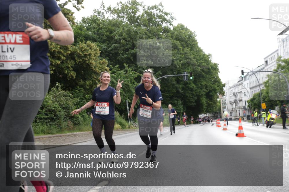 14.06.2026 - REWE Women's Run Jannik Wohlers http://msf.ph/oto/9792367 14.06.2026 10:07:05 Laufen 10145, 11340, 11113 meine-sportfotos.de