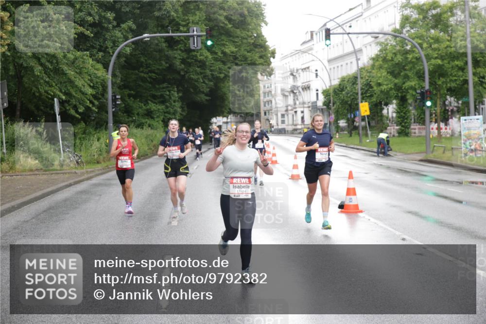 14.06.2026 - REWE Women's Run Jannik Wohlers http://msf.ph/oto/9792382 14.06.2026 09:51:05 Laufen 11454 meine-sportfotos.de