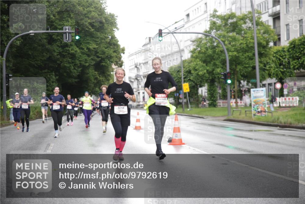 14.06.2026 - REWE Women's Run Jannik Wohlers http://msf.ph/oto/9792619 14.06.2026 09:51:35 Laufen 8, 57, 51, 10387 meine-sportfotos.de