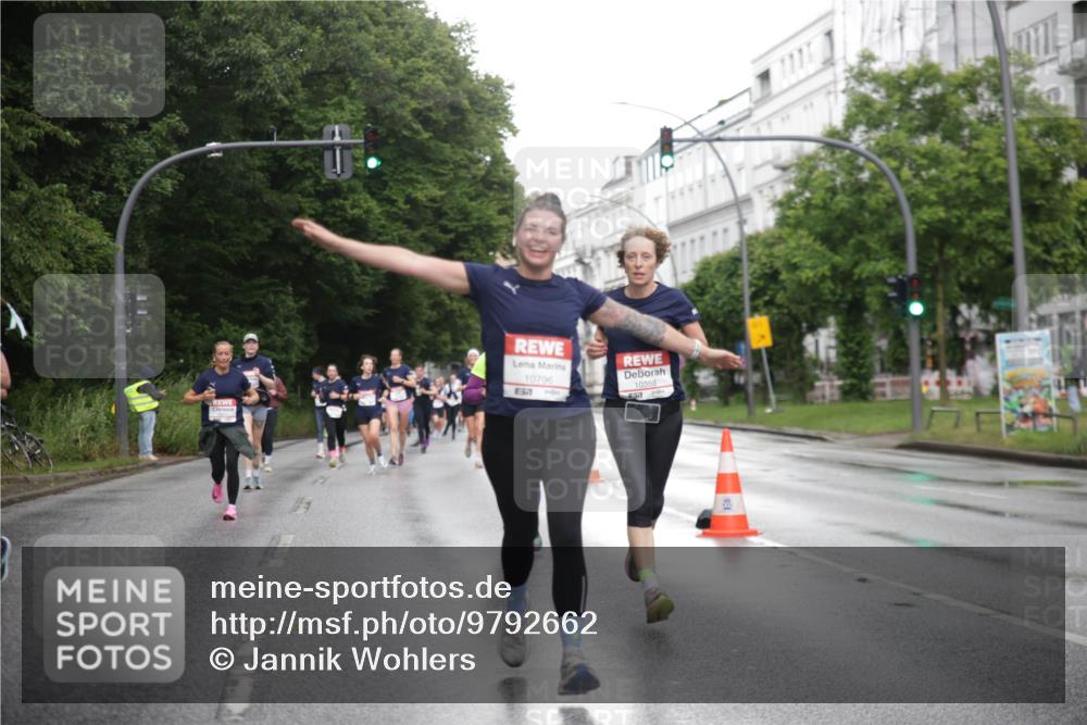 14.06.2026 - REWE Women's Run Jannik Wohlers http://msf.ph/oto/9792662 14.06.2026 09:51:39 Laufen 10796, 7, 10358 meine-sportfotos.de