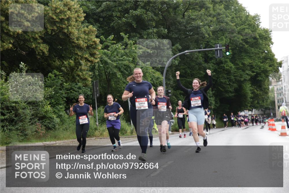 14.06.2026 - REWE Women's Run Jannik Wohlers http://msf.ph/oto/9792664 14.06.2026 10:07:38 Laufen 11282, 10587 meine-sportfotos.de