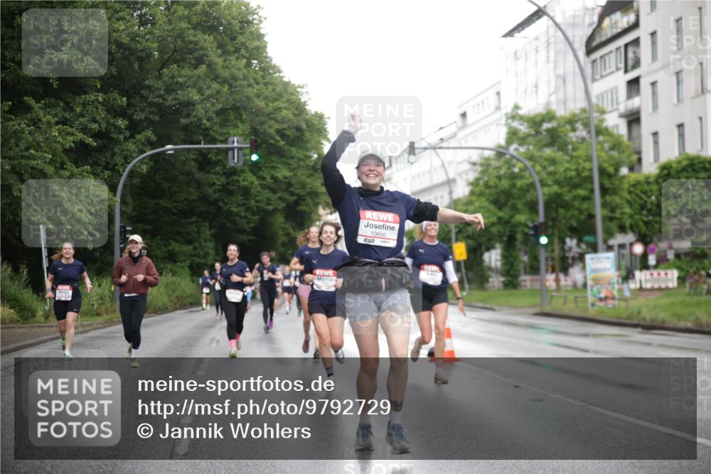 14.06.2026 - REWE Women's Run Jannik Wohlers http://msf.ph/oto/9792729 14.06.2026 09:51:44 Laufen 10600, 7 meine-sportfotos.de