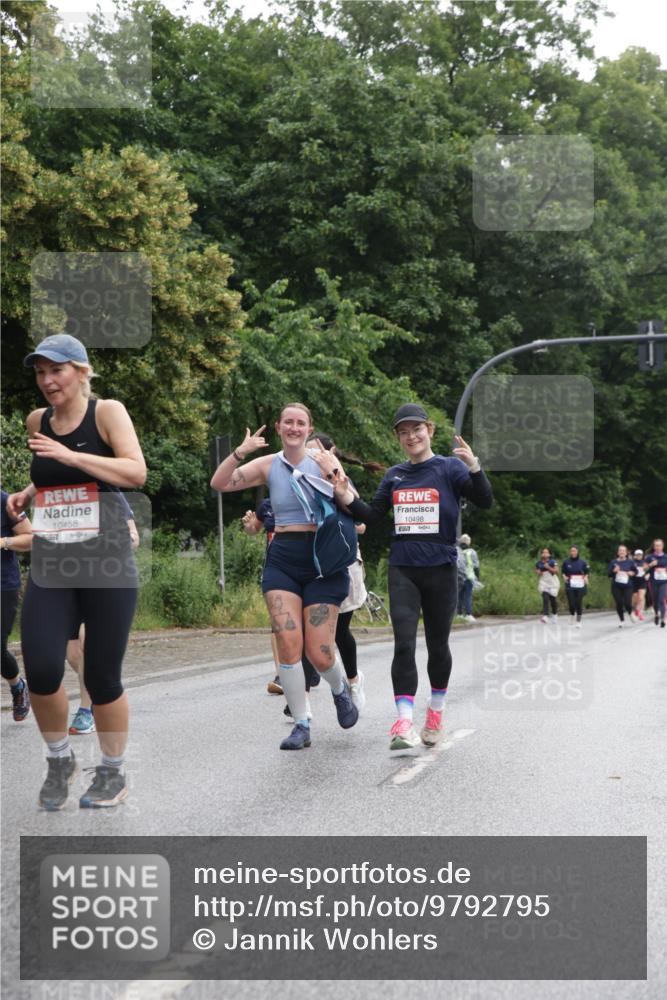 14.06.2026 - REWE Women's Run Jannik Wohlers http://msf.ph/oto/9792795 14.06.2026 10:07:47 Laufen 10458, 5577, 10498, 57 meine-sportfotos.de