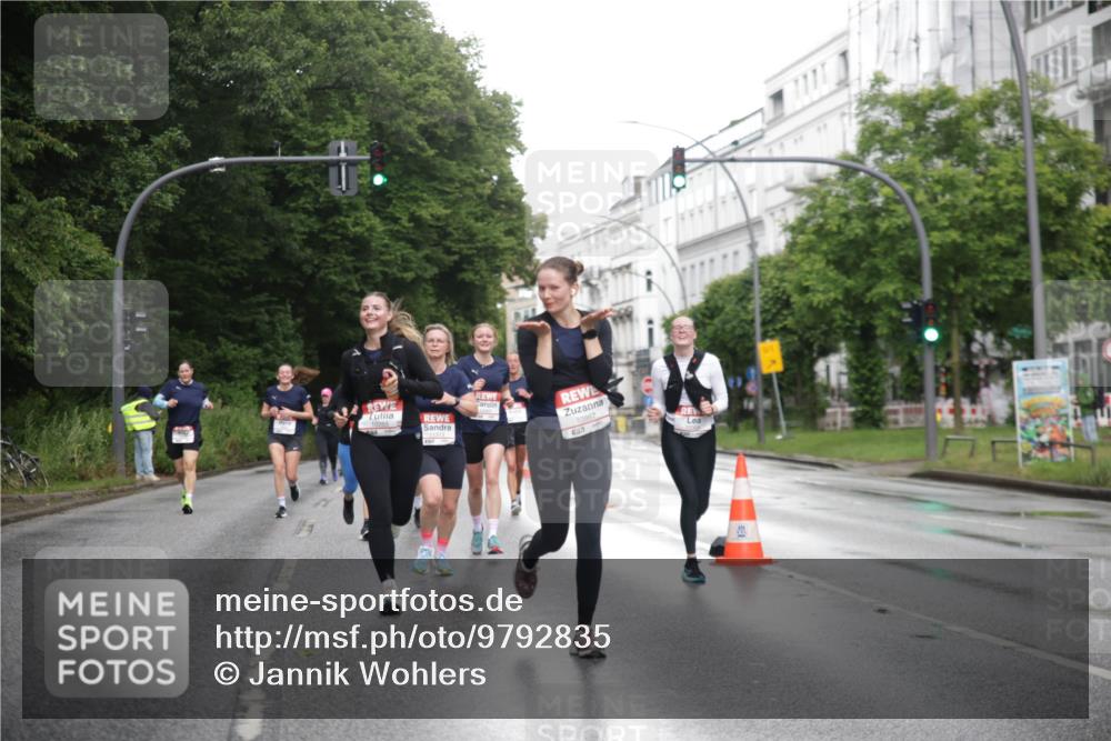 14.06.2026 - REWE Women's Run Jannik Wohlers http://msf.ph/oto/9792835 14.06.2026 09:51:52 Laufen 10867 meine-sportfotos.de