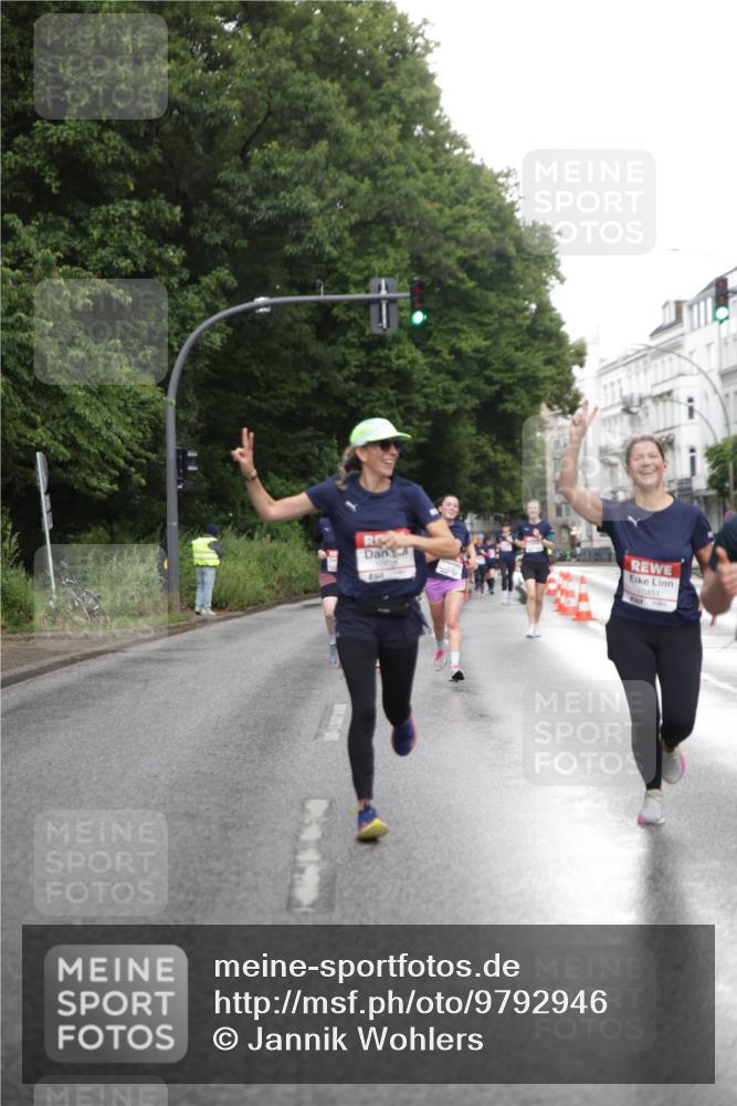 14.06.2026 - REWE Women's Run Jannik Wohlers http://msf.ph/oto/9792946 14.06.2026 09:52:01 Laufen 10625, 10451 meine-sportfotos.de