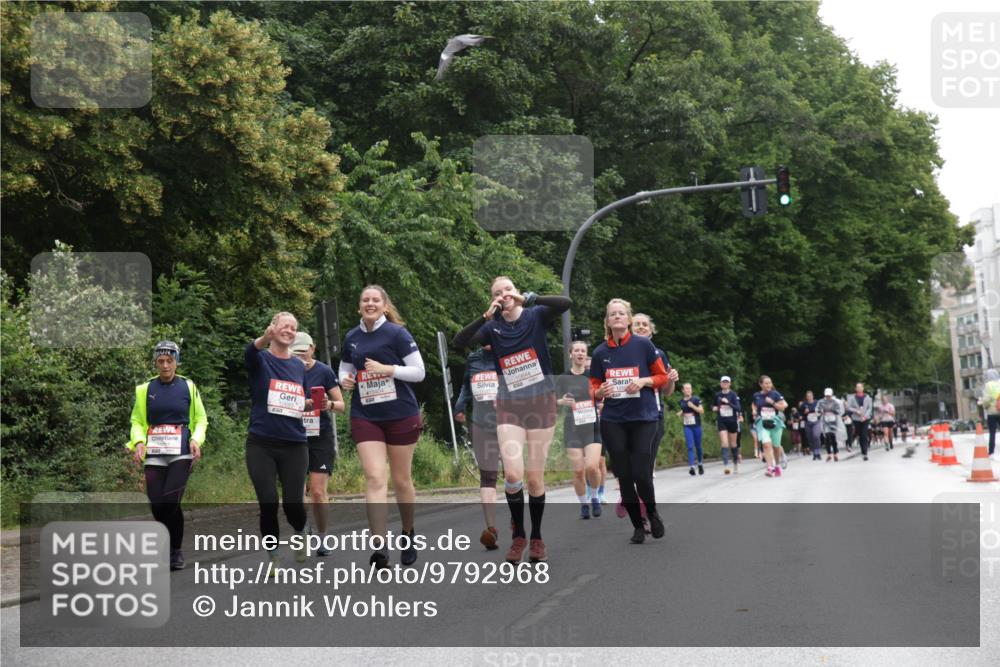 14.06.2026 - REWE Women's Run Jannik Wohlers http://msf.ph/oto/9792968 14.06.2026 10:08:08 Laufen 410404, 10644 meine-sportfotos.de