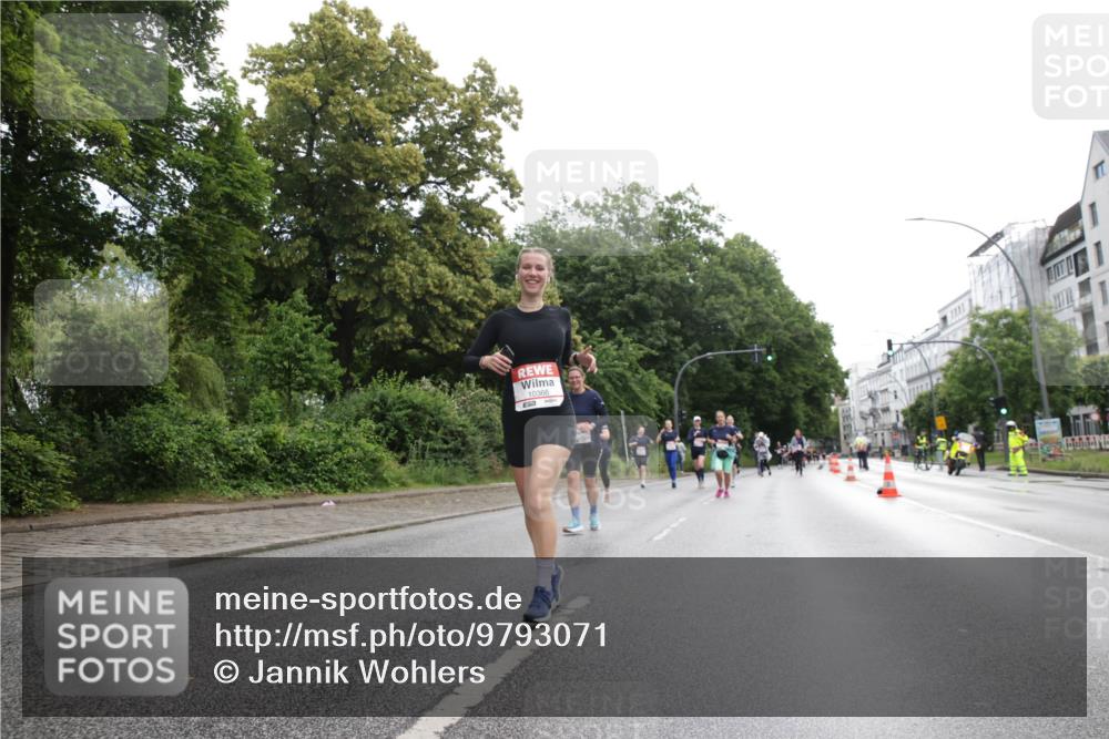 14.06.2026 - REWE Women's Run Jannik Wohlers http://msf.ph/oto/9793071 14.06.2026 10:08:14 Laufen 10366 meine-sportfotos.de