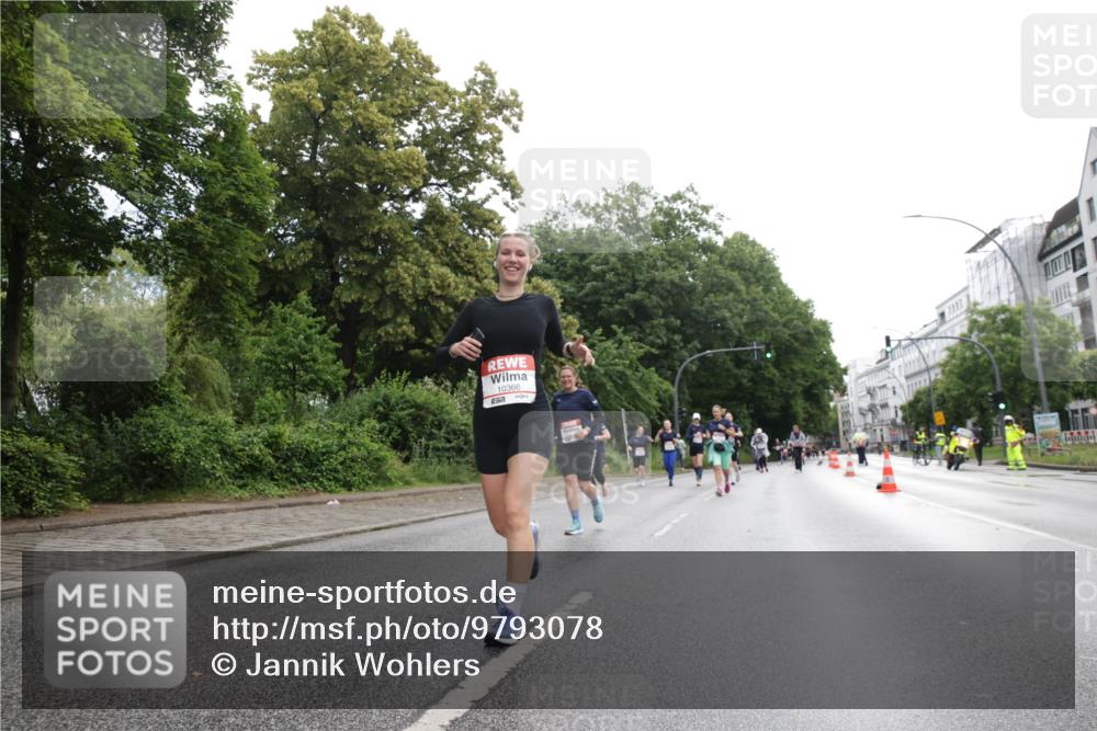 14.06.2026 - REWE Women's Run Jannik Wohlers http://msf.ph/oto/9793078 14.06.2026 10:08:14 Laufen 10366 meine-sportfotos.de