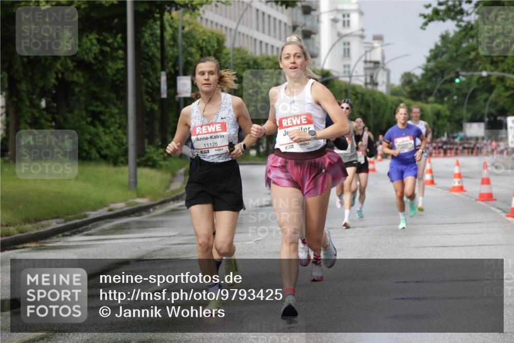 14.06.2026 - REWE Women's Run Jannik Wohlers http://msf.ph/oto/9793425 14.06.2026 09:06:59 Laufen 11126, 7, 7 meine-sportfotos.de
