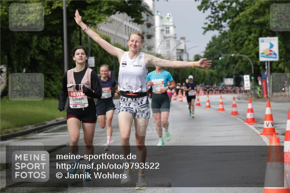 14.06.2026 - REWE Women's Run Jannik Wohlers http://msf.ph/oto/9793522 14.06.2026 09:07:07 Laufen 10843 meine-sportfotos.de
