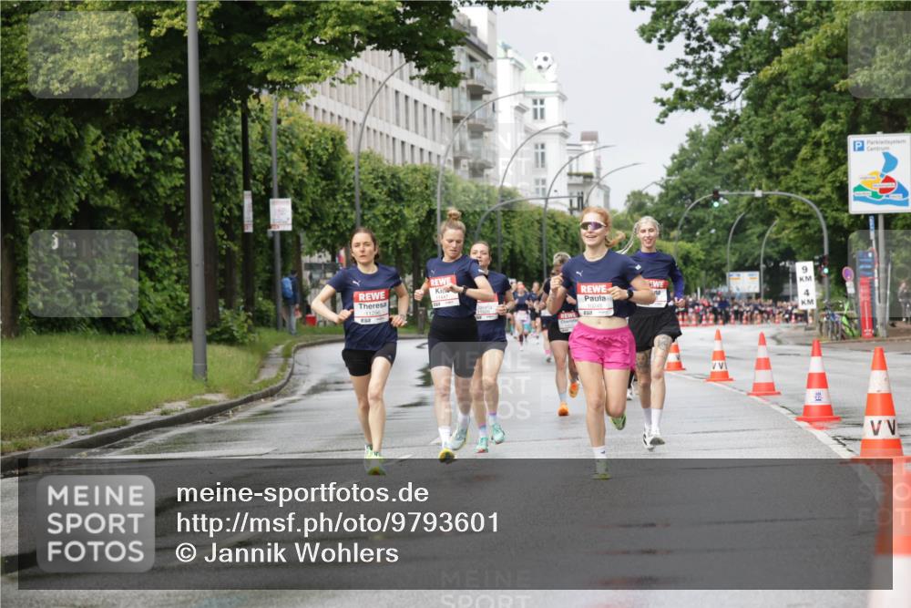 14.06.2026 - REWE Women's Run Jannik Wohlers http://msf.ph/oto/9793601 14.06.2026 09:07:20 Laufen 11447, 10245, 9 meine-sportfotos.de