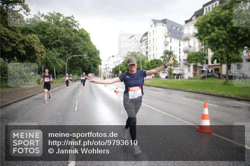 14.06.2026 - REWE Women's Run Jannik Wohlers http://msf.ph/oto/9793610 14.06.2026 09:53:05 Laufen 11131 meine-sportfotos.de