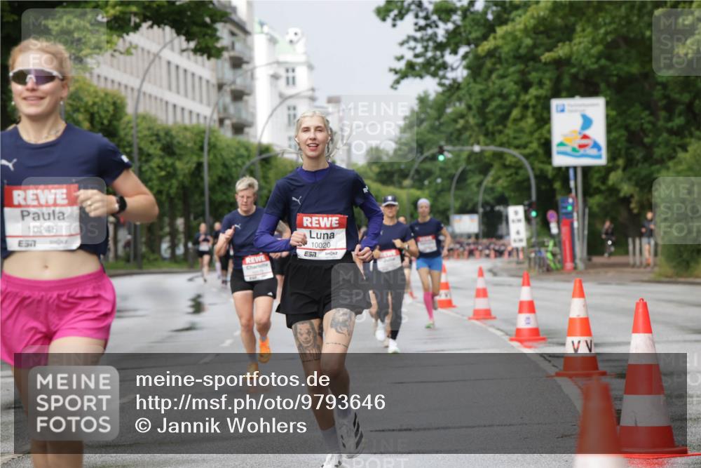 14.06.2026 - REWE Women's Run Jannik Wohlers http://msf.ph/oto/9793646 14.06.2026 09:07:24 Laufen 10245, 7, 201, 10020, 7 meine-sportfotos.de