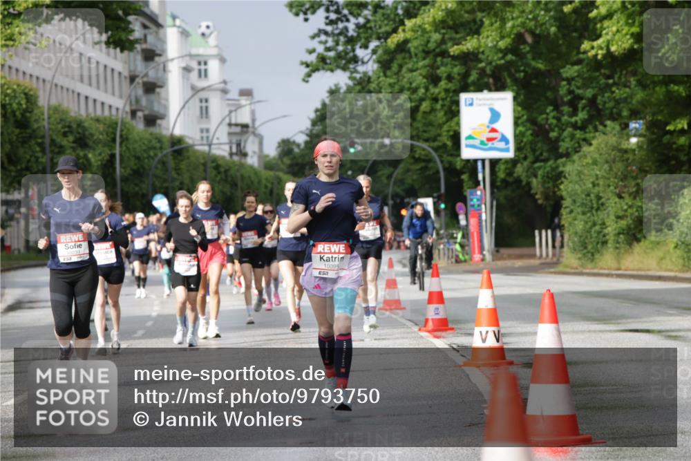 14.06.2026 - REWE Women's Run Jannik Wohlers http://msf.ph/oto/9793750 14.06.2026 09:07:43 Laufen 10233, 10095, 7 meine-sportfotos.de