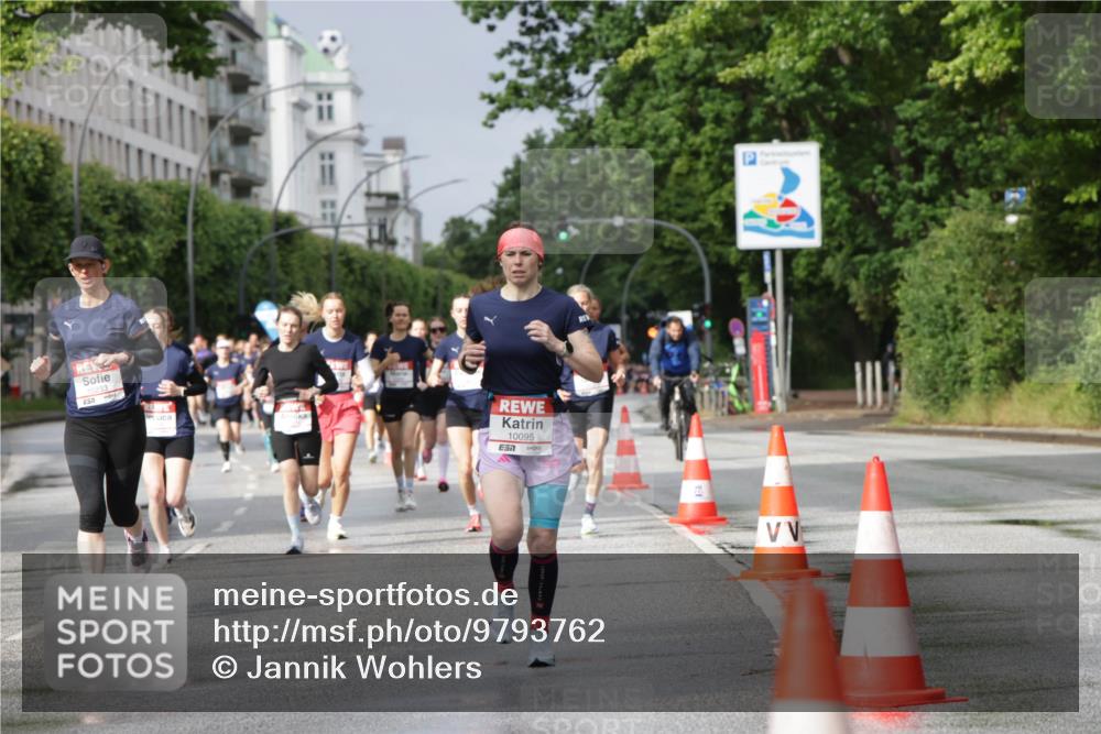14.06.2026 - REWE Women's Run Jannik Wohlers http://msf.ph/oto/9793762 14.06.2026 09:07:43 Laufen 10233, 10095, 7 meine-sportfotos.de