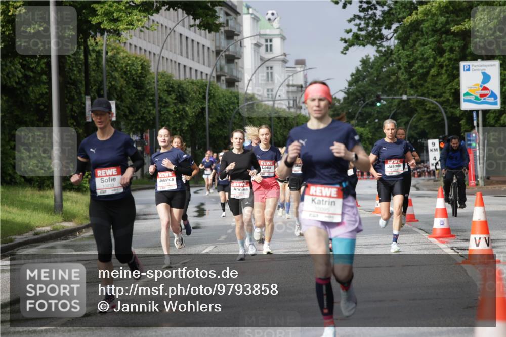 14.06.2026 - REWE Women's Run Jannik Wohlers http://msf.ph/oto/9793858 14.06.2026 09:07:45 Laufen 10233, 7, 10274, 10095, 11351, 9 meine-sportfotos.de