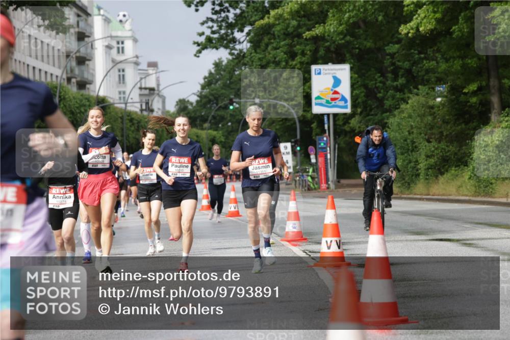 14.06.2026 - REWE Women's Run Jannik Wohlers http://msf.ph/oto/9793891 14.06.2026 09:07:47 Laufen 10274, 10929, 10215, 11351 meine-sportfotos.de