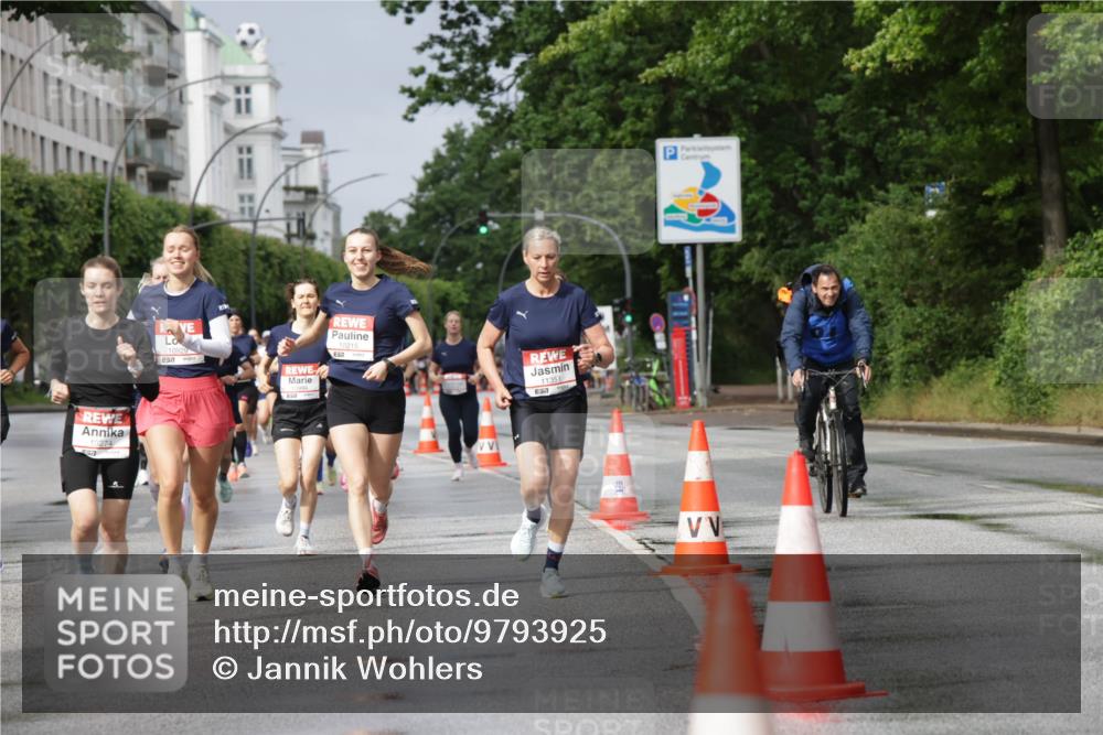 14.06.2026 - REWE Women's Run Jannik Wohlers http://msf.ph/oto/9793925 14.06.2026 09:07:47 Laufen 10274, 10929, 10215, 11351, 57 meine-sportfotos.de
