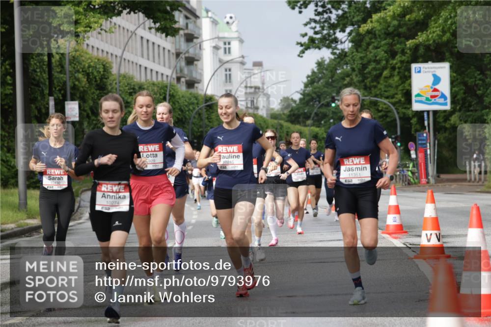14.06.2026 - REWE Women's Run Jannik Wohlers http://msf.ph/oto/9793976 14.06.2026 09:07:49 Laufen 10430, 10274, 929, 10215, 51, 11351, 517 meine-sportfotos.de