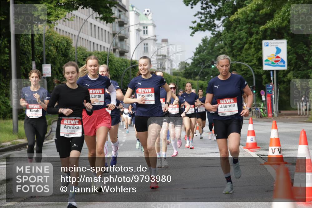 14.06.2026 - REWE Women's Run Jannik Wohlers http://msf.ph/oto/9793980 14.06.2026 09:07:49 Laufen 10430, 10274, 50, 215, 11351, 7 meine-sportfotos.de