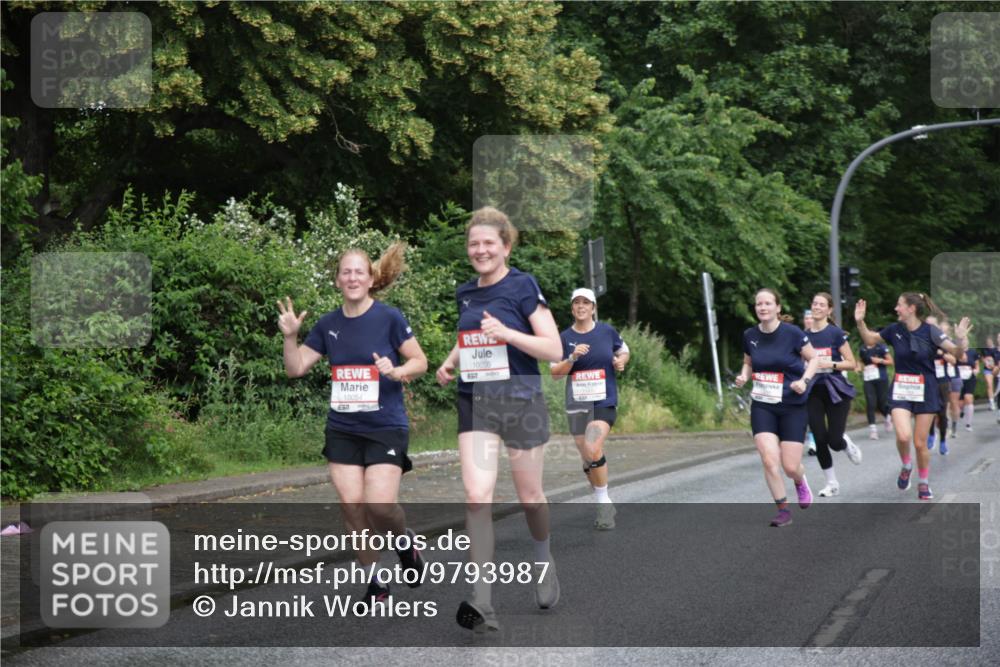 14.06.2026 - REWE Women's Run Jannik Wohlers http://msf.ph/oto/9793987 14.06.2026 09:54:00 Laufen 10056, 10054 meine-sportfotos.de