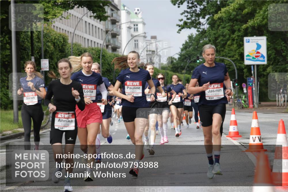 14.06.2026 - REWE Women's Run Jannik Wohlers http://msf.ph/oto/9793988 14.06.2026 09:07:49 Laufen 10430, 10274, 10929, 10215, 11351, 57 meine-sportfotos.de