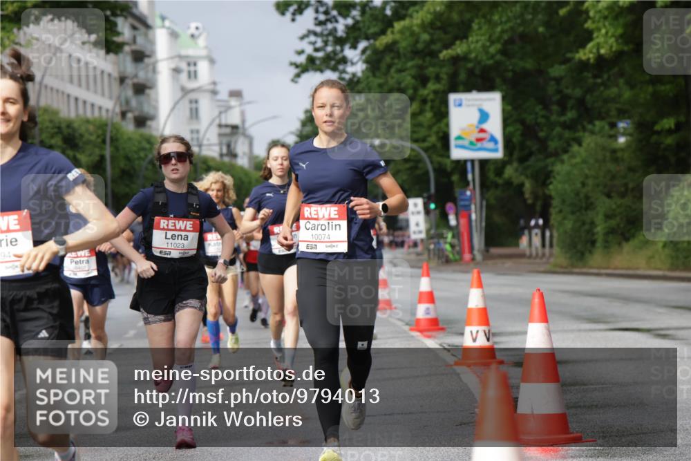 14.06.2026 - REWE Women's Run Jannik Wohlers http://msf.ph/oto/9794013 14.06.2026 09:07:53 Laufen 94, 0407, 11023, 7, 10074, 7 meine-sportfotos.de