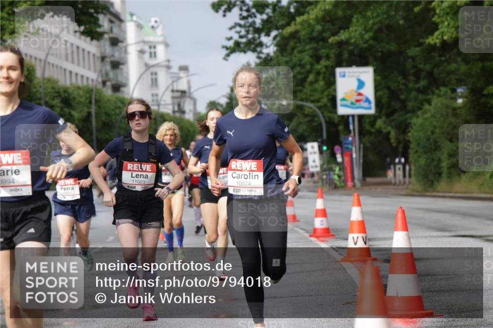 14.06.2026 - REWE Women's Run Jannik Wohlers http://msf.ph/oto/9794018 14.06.2026 09:07:53 Laufen 0994, 11023, 57, 10074 meine-sportfotos.de