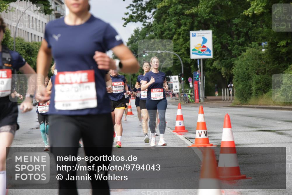 14.06.2026 - REWE Women's Run Jannik Wohlers http://msf.ph/oto/9794043 14.06.2026 09:07:55 Laufen 10642, 10691, 11519 meine-sportfotos.de